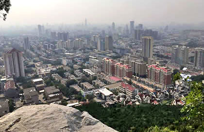 Die Millionenhauptstadt Jinan